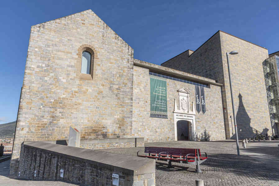 Pamplona 051 - Archivo de Navarra